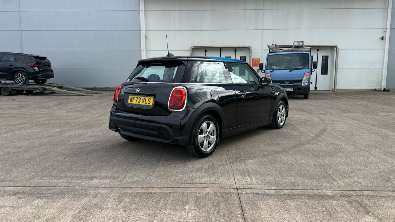 MINI Hatchback 1.5 Cooper Classic Premium 3dr Petrol Hatchback